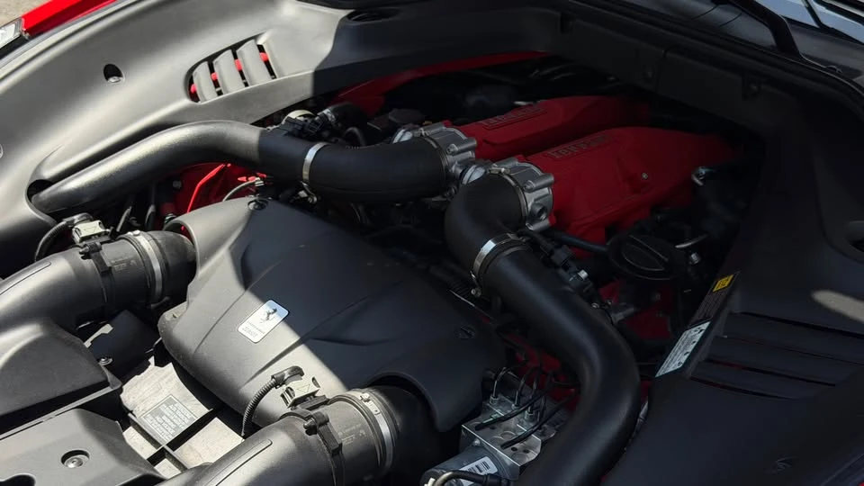 2017 Ferrari California T - Image 4 of 11