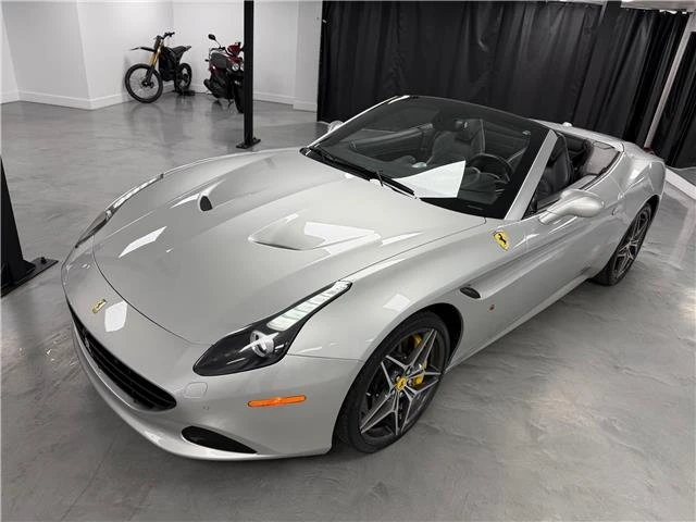 2017 Ferrari California T - Image 7 of 20