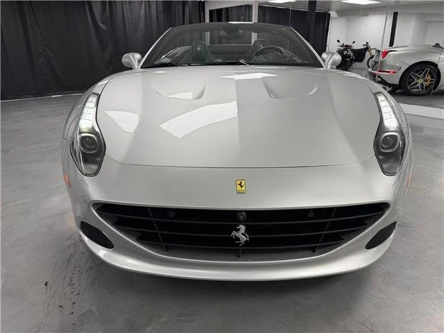2017 Ferrari California T - Image 8 of 20