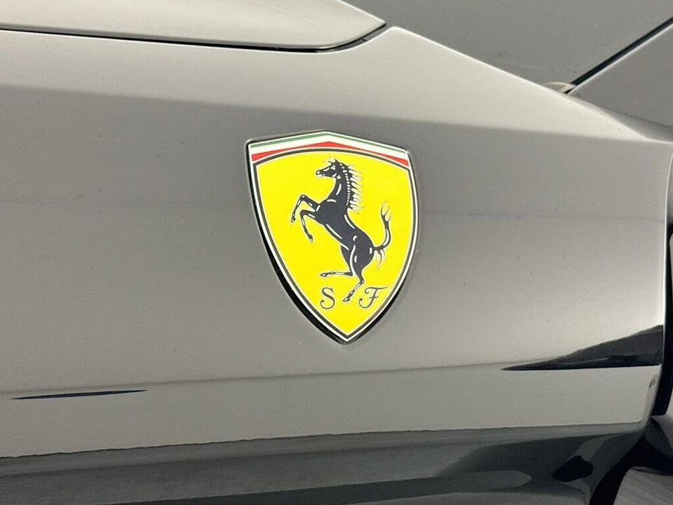 2017 Ferrari California T - Image 26 of 31