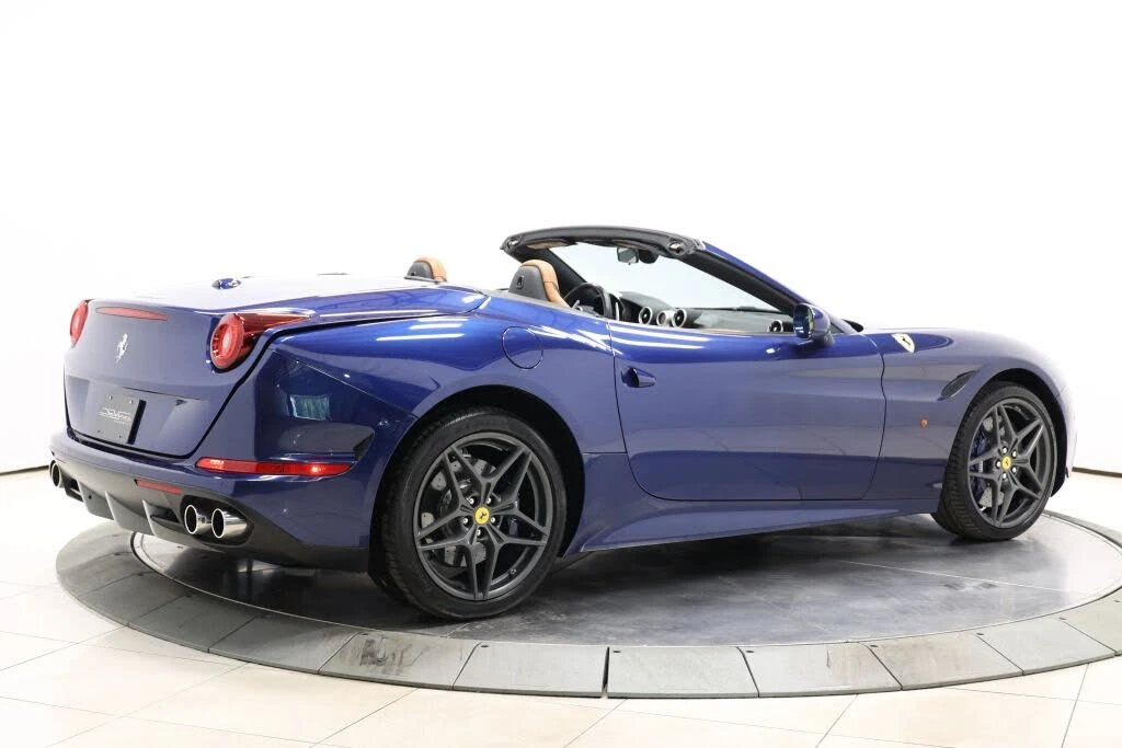 2017 Ferrari California T - Image 6 of 31