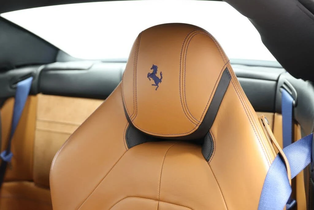 2017 Ferrari California T - Image 22 of 31