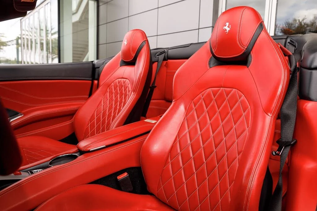 2017 Ferrari California T - Image 10 of 31