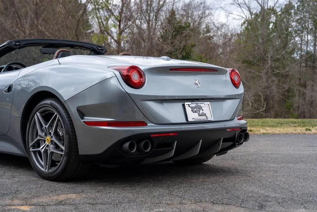 2017 Ferrari California T - Image 22 of 31