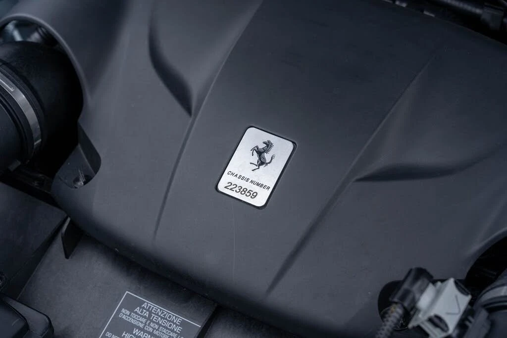 2017 Ferrari California T - Image 24 of 31