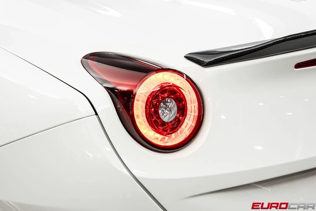 2017 Ferrari California T - Image 22 of 31