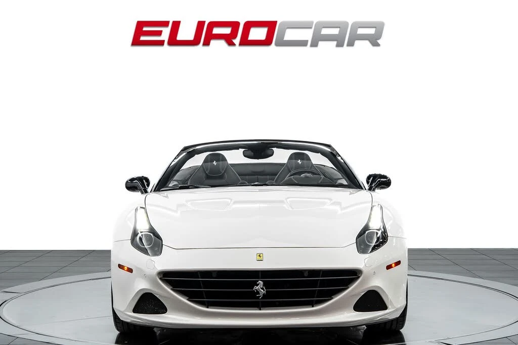 2017 Ferrari California T - Image 10 of 31