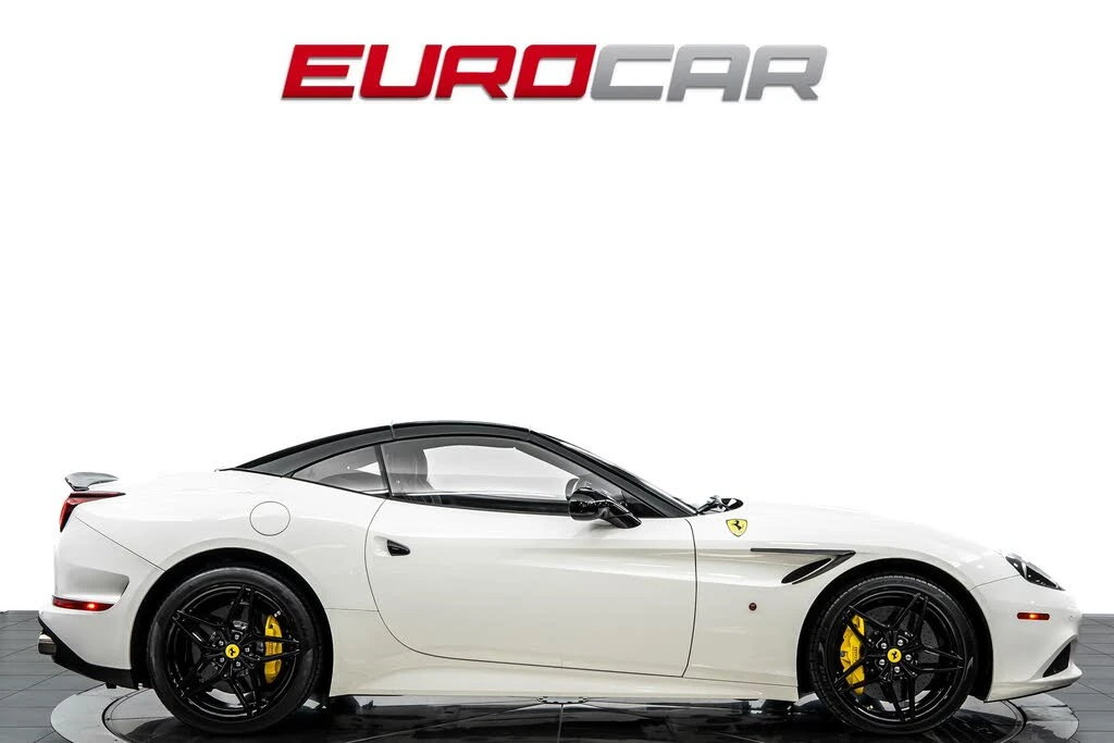 2017 Ferrari California T - Image 7 of 31