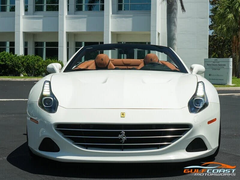 2017 Ferrari California T - Image 6 of 31