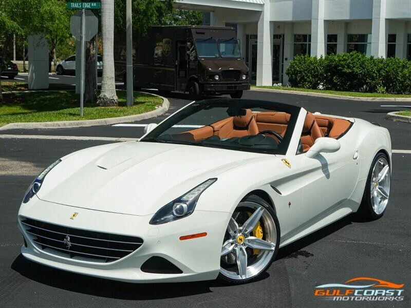 2017 Ferrari California T - Image 8 of 31