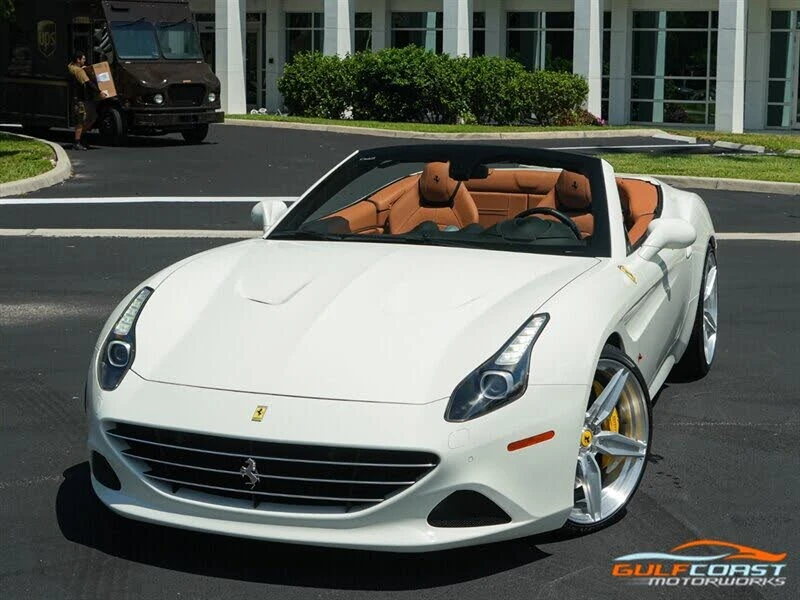 2017 Ferrari California T - Image 7 of 31