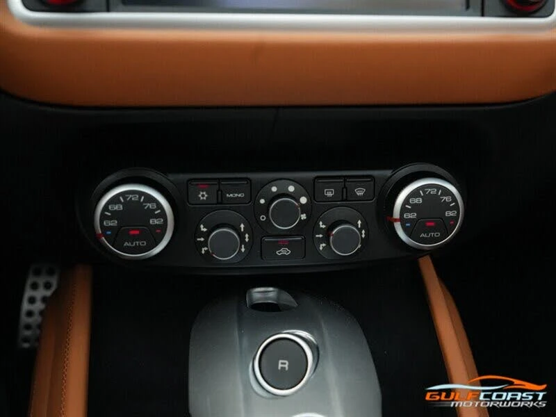 2017 Ferrari California T - Image 16 of 31