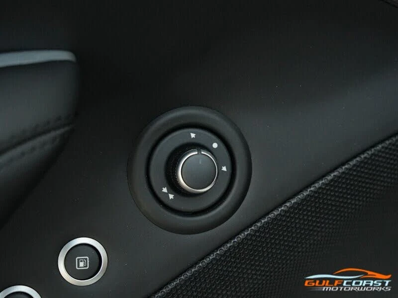 2017 Ferrari California T - Image 24 of 31