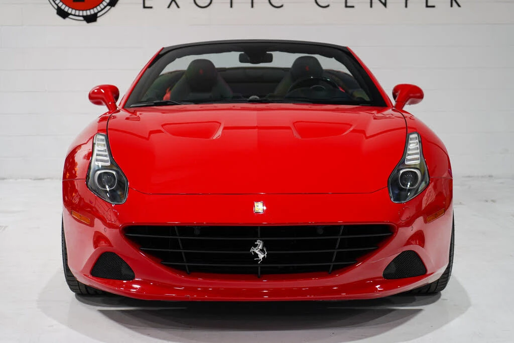 2017 Ferrari California T - Image 5 of 31