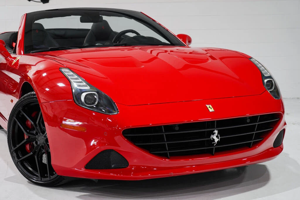 2017 Ferrari California T - Image 25 of 31