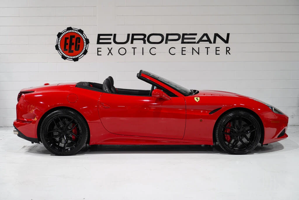 2017 Ferrari California T - Image 6 of 31