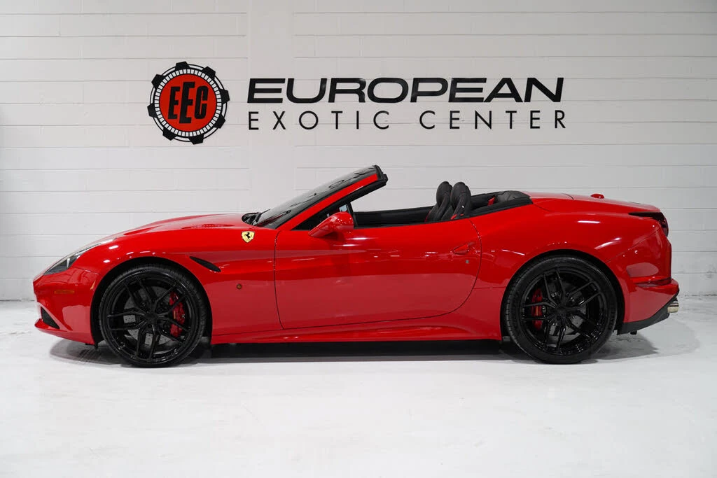 2017 Ferrari California T - Image 7 of 31
