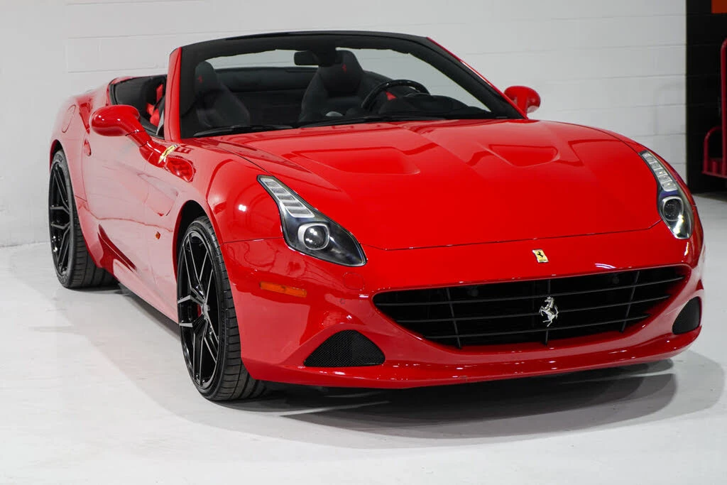 2017 Ferrari California T - Image 30 of 31