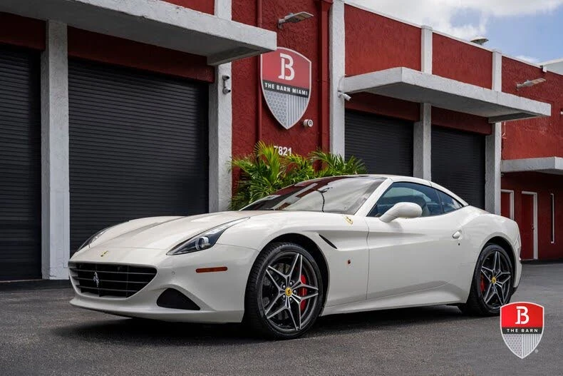 2017 Ferrari California T - Image 6 of 6