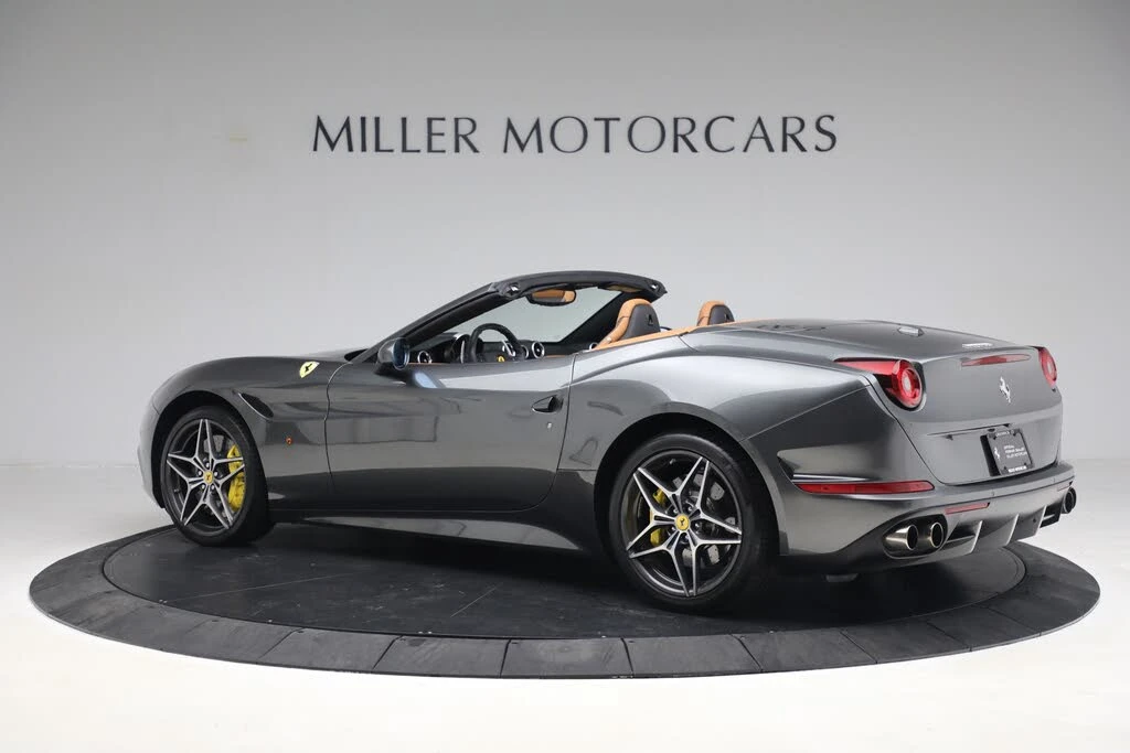 2017 Ferrari California T - Image 4 of 31