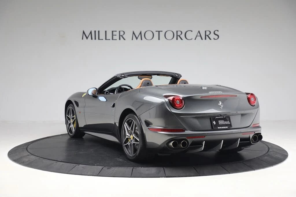2017 Ferrari California T - Image 5 of 31