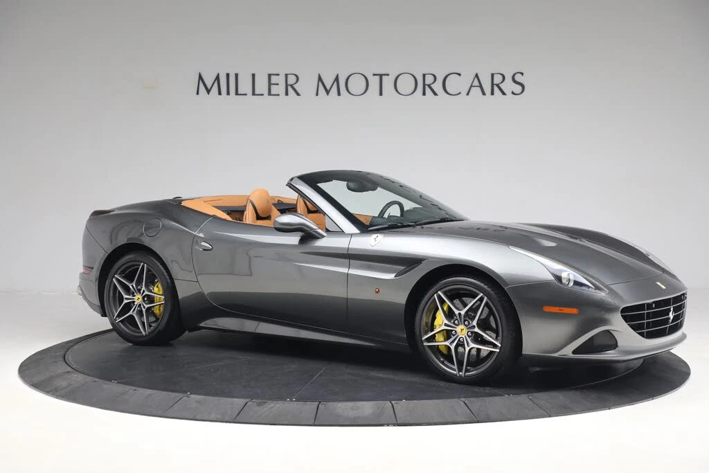2017 Ferrari California T - Image 9 of 31