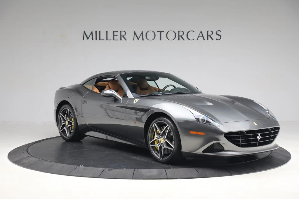 2017 Ferrari California T - Image 14 of 31