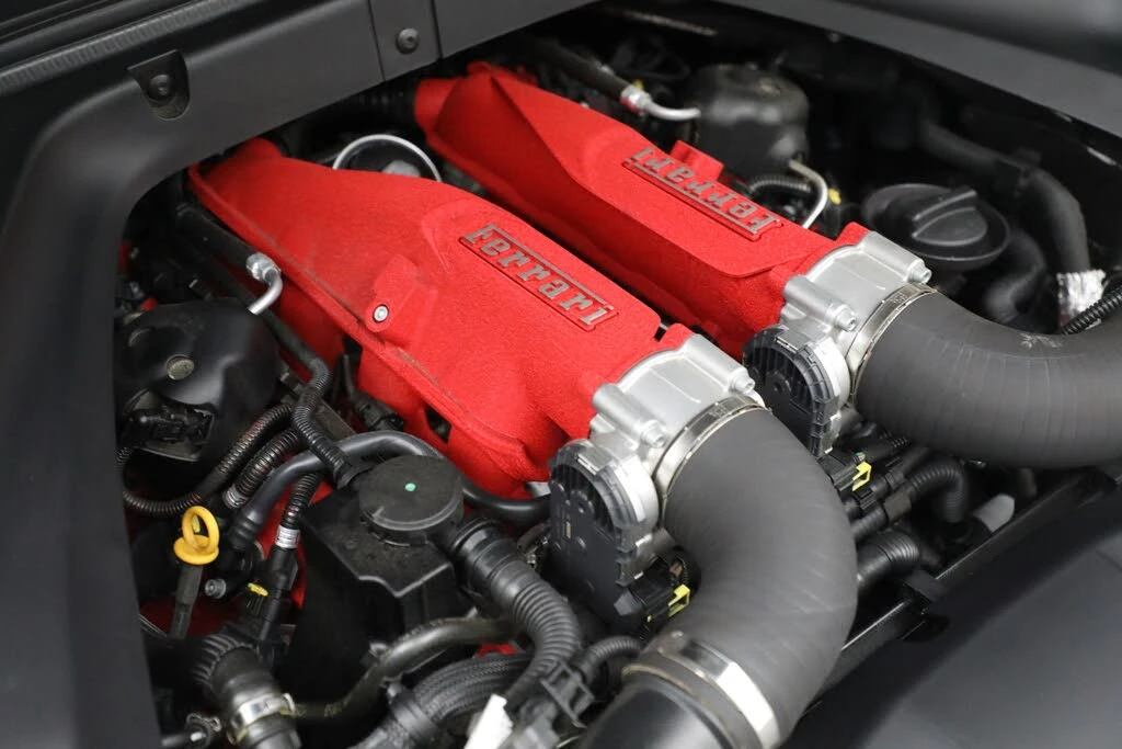 2017 Ferrari California T - Image 30 of 31
