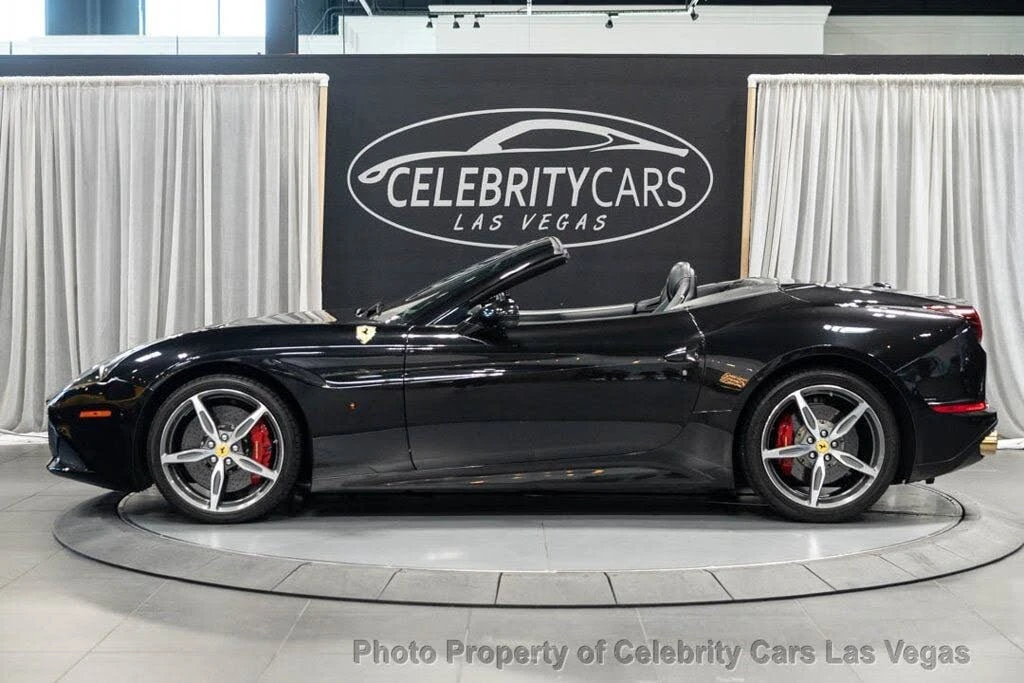 2017 Ferrari California T - Image 31 of 31