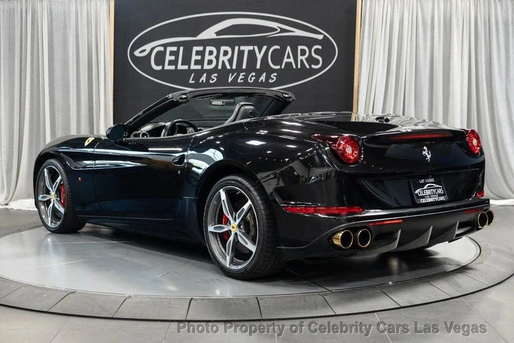 2017 Ferrari California T - Image 25 of 31