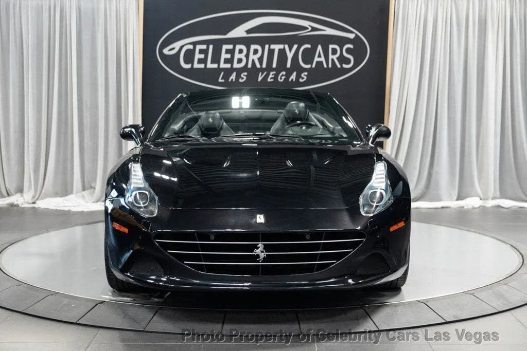 2017 Ferrari California T - Image 30 of 31