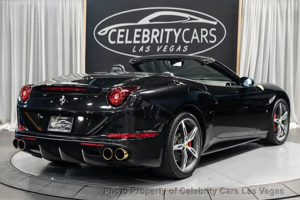 2017 Ferrari California T - Image 27 of 31