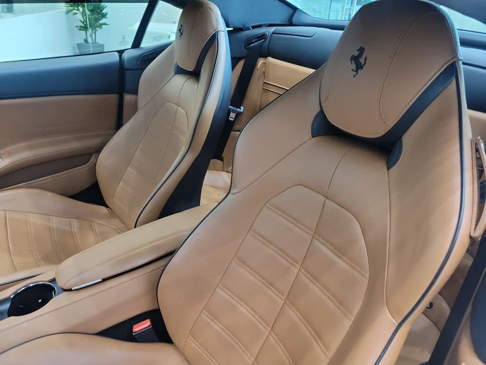 2017 Ferrari California T - Image 15 of 31