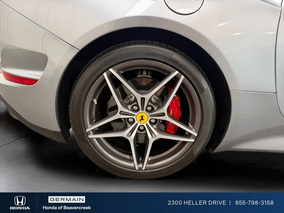 2017 Ferrari California T - Image 13 of 30
