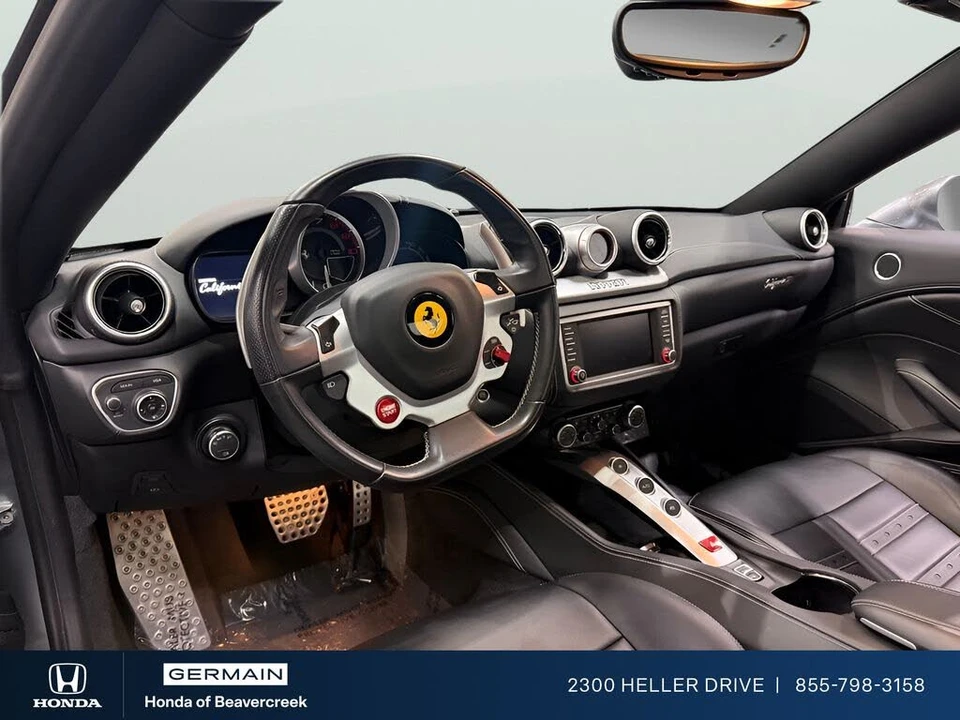 2017 Ferrari California T - Image 15 of 30