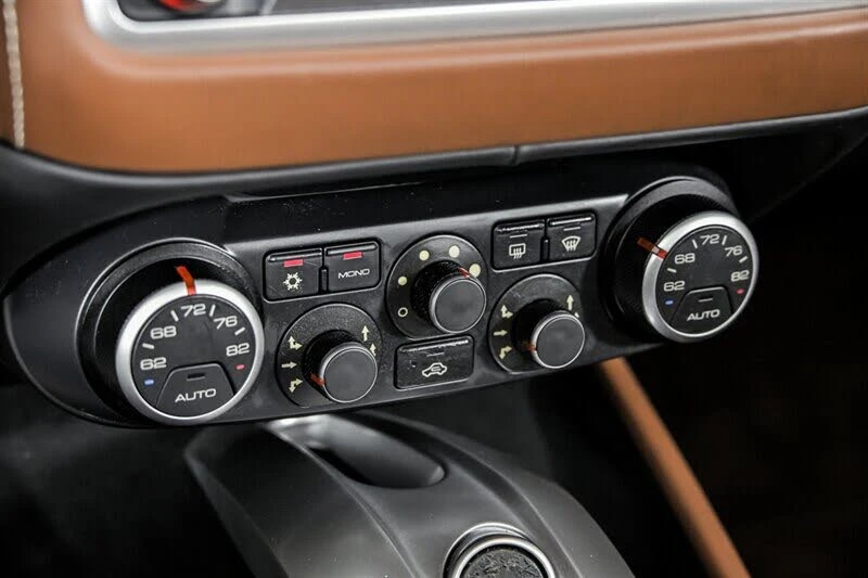 2017 Ferrari California T - Image 31 of 31