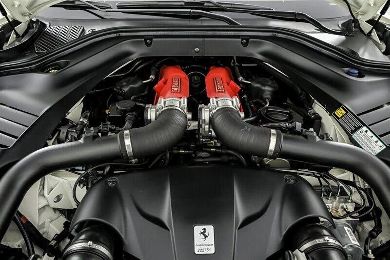 2017 Ferrari California T - Image 14 of 31