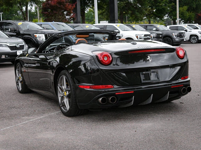 2017 Ferrari California T - Image 8 of 31