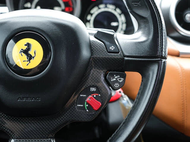 2017 Ferrari California T - Image 21 of 31