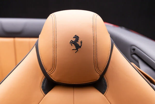 2017 Ferrari California T - Image 13 of 31