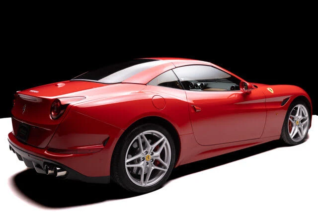 2017 Ferrari California T - Image 4 of 31