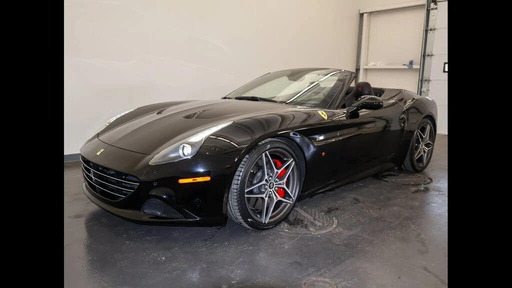 2017 Ferrari California T - Image 8 of 31