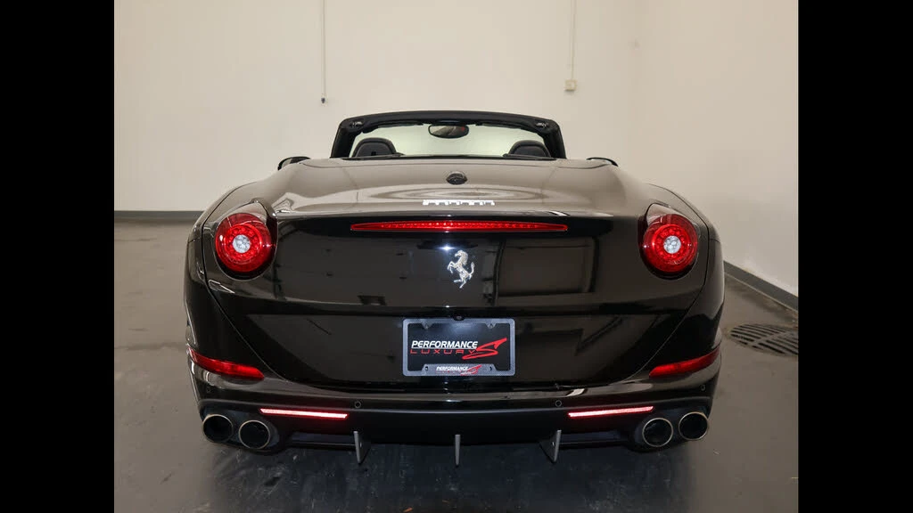 2017 Ferrari California T - Image 5 of 31
