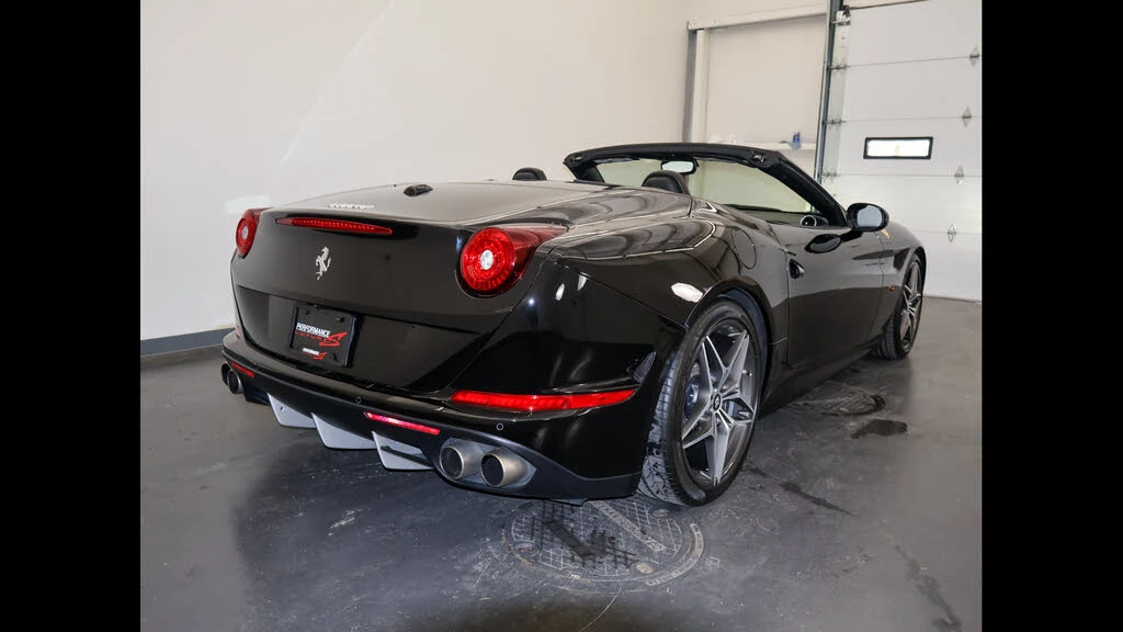 2017 Ferrari California T - Image 4 of 31