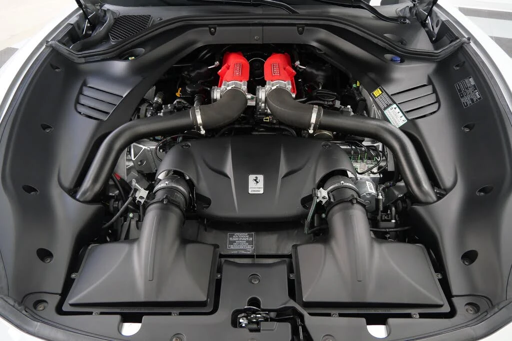 2017 Ferrari California T - Image 12 of 31