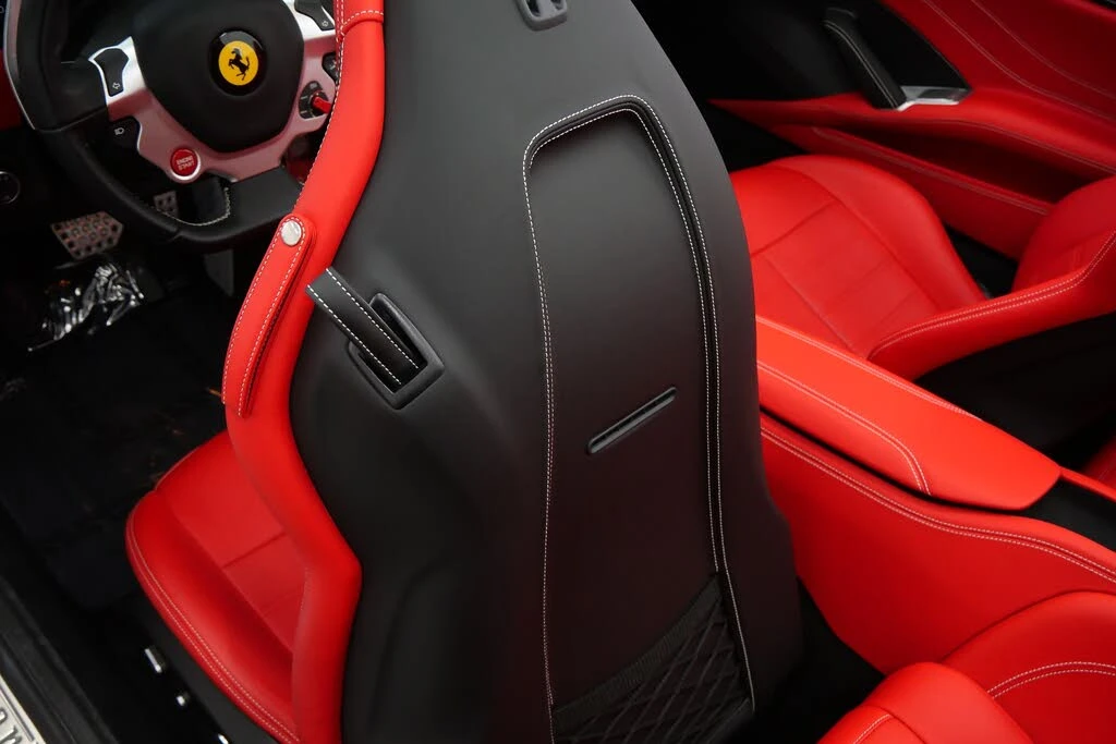 2017 Ferrari California T - Image 29 of 31
