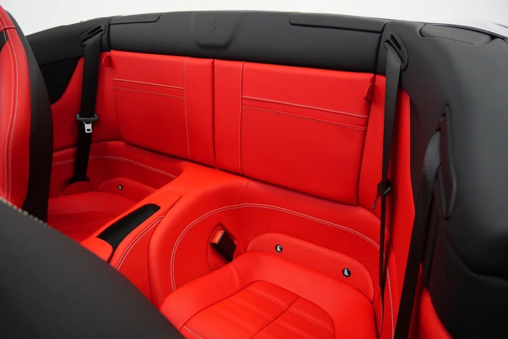 2017 Ferrari California T - Image 16 of 31