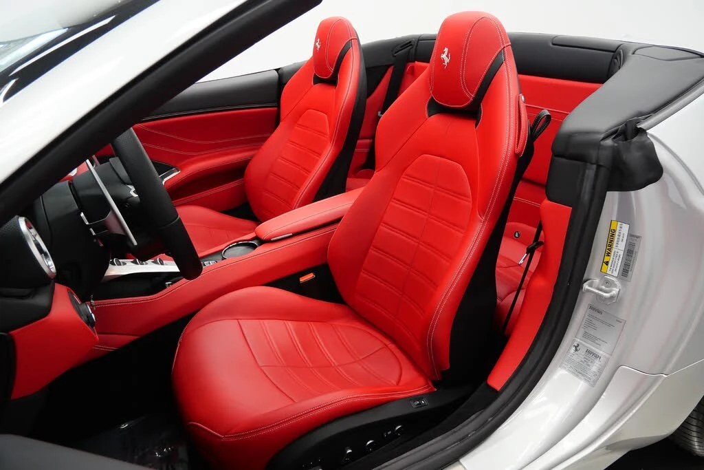 2017 Ferrari California T - Image 22 of 31