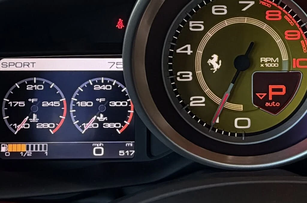 2017 Ferrari California T - Image 20 of 31
