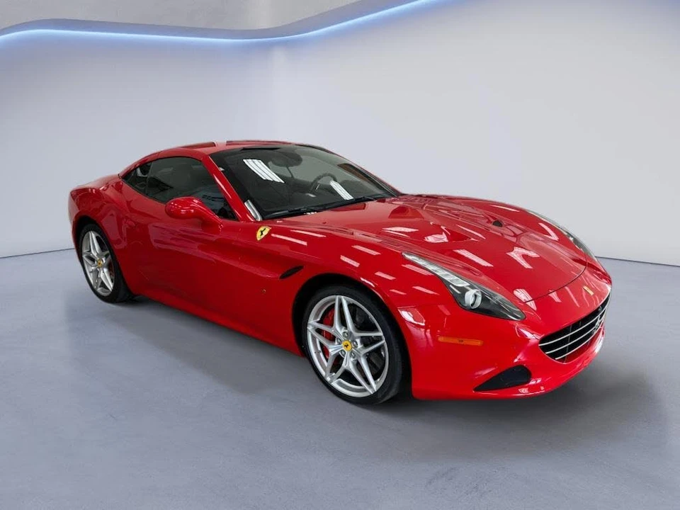2017 Ferrari California T - Image 3 of 12